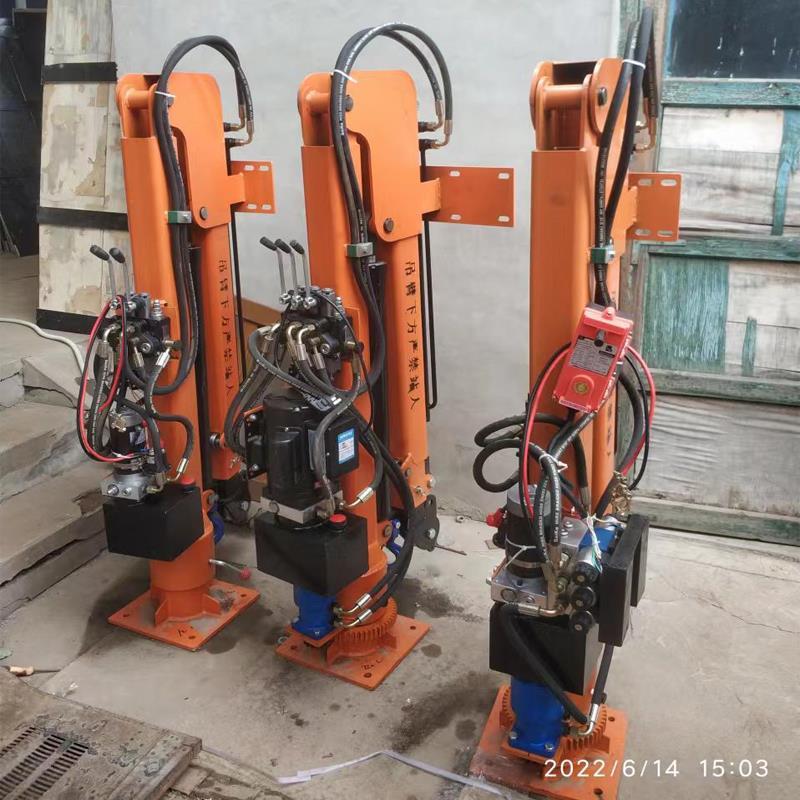 临汾市重汽蓝牌随车吊 3.2吨 国六动力强 液压驱动 农用自卸起重机